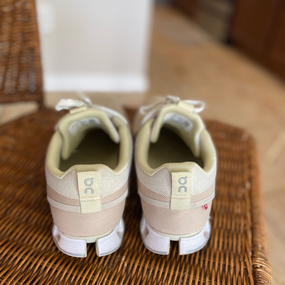 Womens on running shoes size 9 - Picture 3 of 5